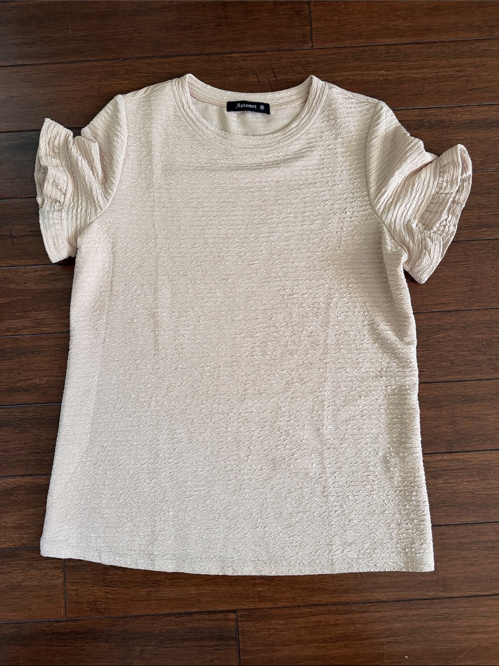 Textured Cream Puff-Sleeve Tee by Autonet